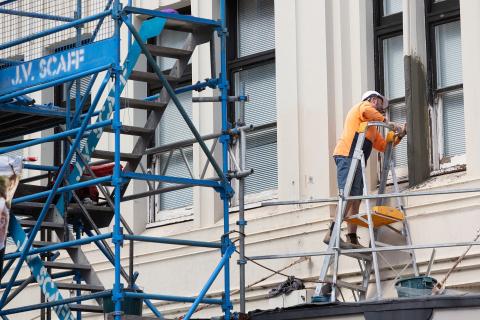 Surprise COVID-19 gender wage gap