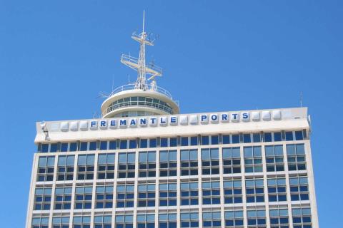 Trade drop adds to port debate