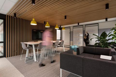 5 Ways to Position Your Business to Attract Top Quality Employees