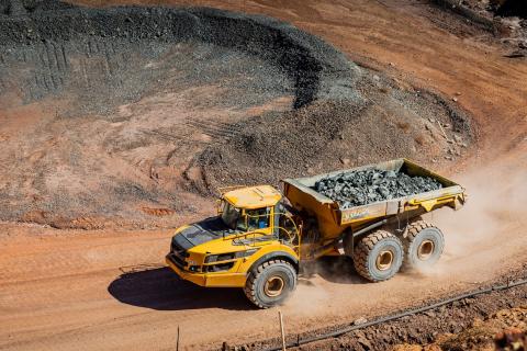 Red 5 locks in production at Great Western