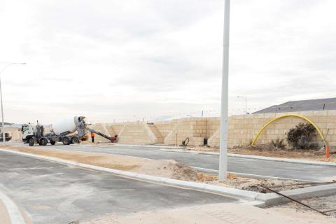 WA leads dwelling approvals as loans set record