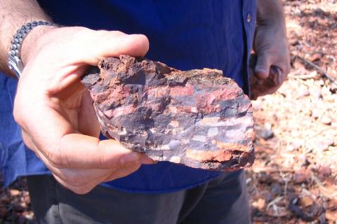 Si6 strikes high-grade gold in WA