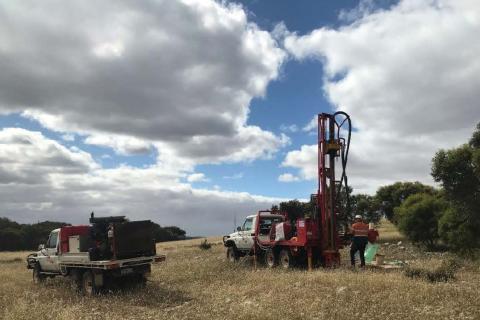 Oakdale to extend SA halloysite drilling