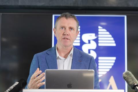 Airborne-level PPE needed: AMA