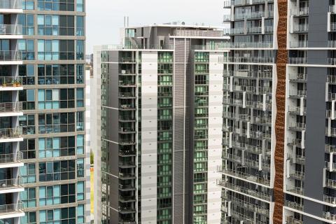 Apartment sales up in Q4