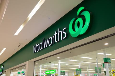 Woolies food sales dipped in March quarter