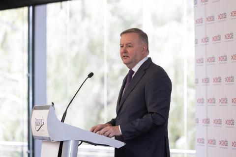 Labor's $10bn plan for social housing fund