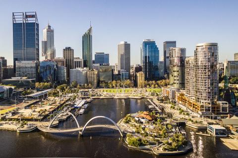 Macquarie lifts full-year profit