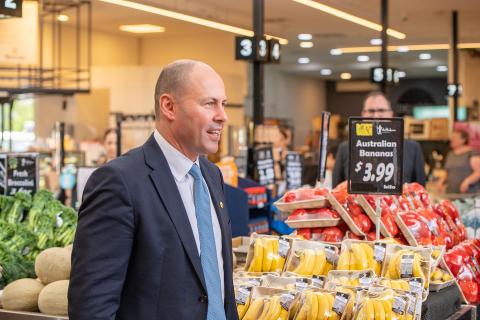 Leaders jostle for WA vote