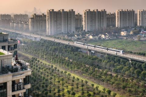 China seeks break in ore dependence