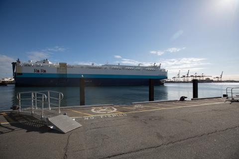 Large vessel berth opportunity