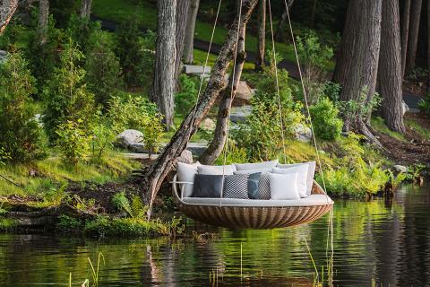 Outdoor Daybeds: Our Go-To Styles