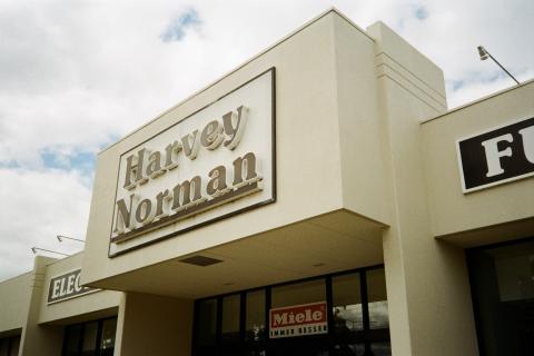 Harvey Norman repays $6m in JobKeeper