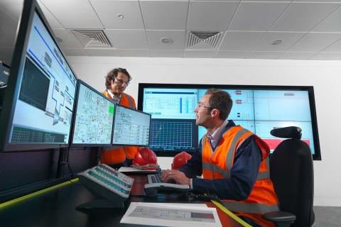 Optimise your value chain with Integrated Operations Centre from Schneider Electric and AVEVA