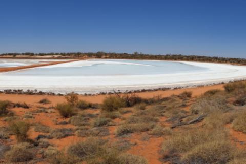 Australian Potash sinks on equity raise