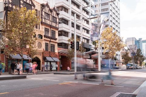 Payroll jobs grow further post-lockdowns