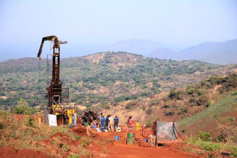 Junior miners advance African projects