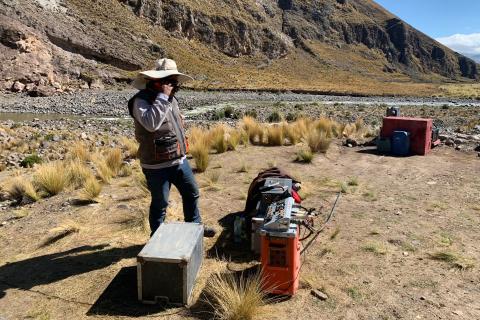 Valor copper hunt buoyed by early survey results