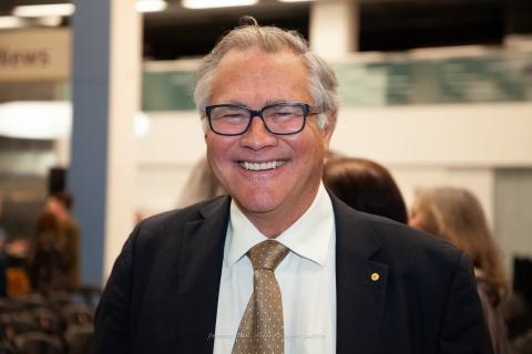 Parallels in teachers’ wage war