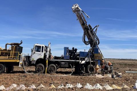 Aruma onto high-grade WA gold discovery with 224 g/t hit