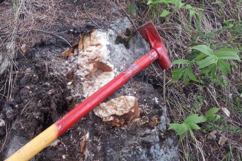 Sihayo bags high-grade gold copper samples