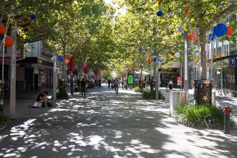 Retailers enjoy buoyant sales in April