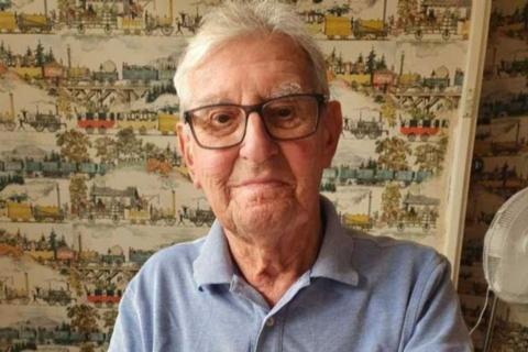 Pink Lady apple creator dies