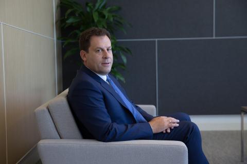 HBF chief steps down