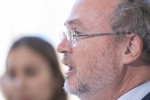 Teachers say yes to capped pay rise