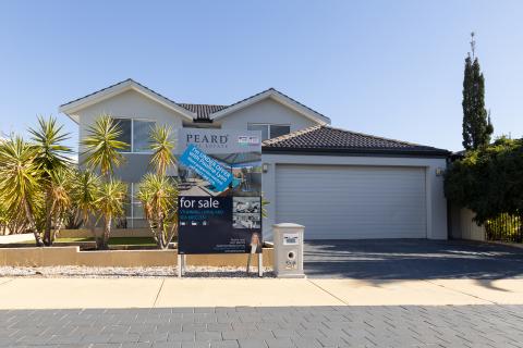 Homes with a mortgage double in 25 years