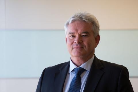 More uncertainty for AVZ