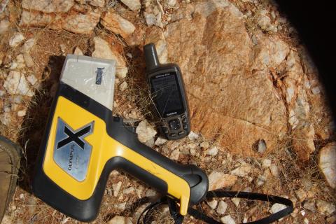 White Cliff overcomes bad weather to test WA lithium play