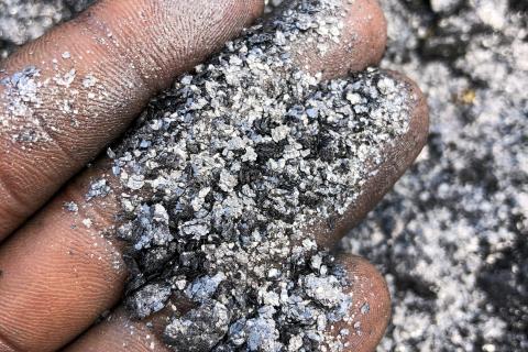 Heat turned up for Quantum graphite flake tests