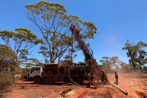 Metal Hawk kicks off 3000m campaign in WA nickel hunt
