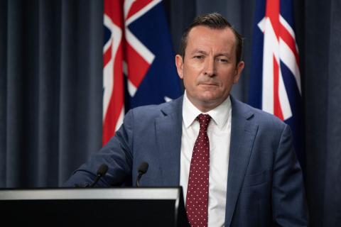 Premier says stop whining about $1,000-a-bottle dinner