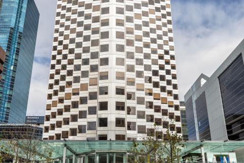 Allendale Square settles for $223m