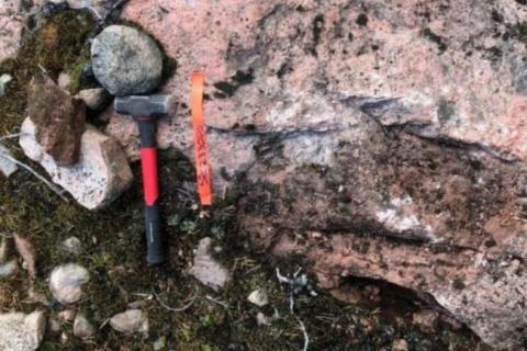 Okapi rock chips unveil fresh uranium drill targets