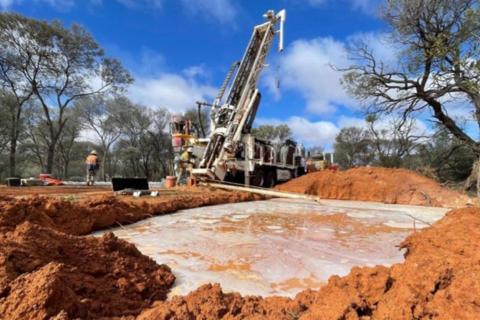 Drilling reveals Podium PGM reef continues at depth