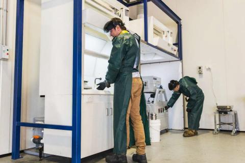 ABx eyes lab reactor design for high-end aluminium product