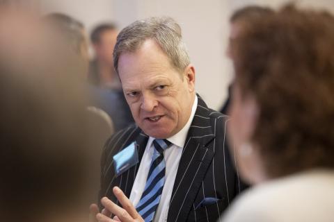 Strike looms as AMA backs nurses