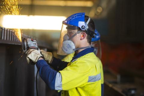 Manufacturing sector contracts in November