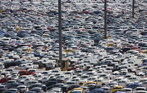 Used car sales hit the brakes