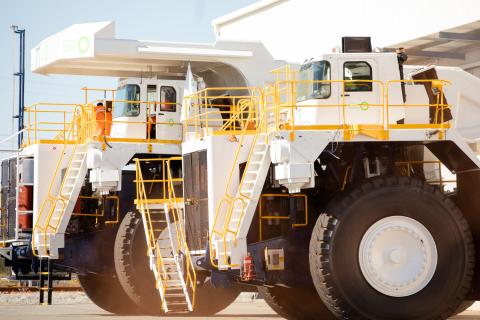 Stokes puts brakes on billionaire truck battle