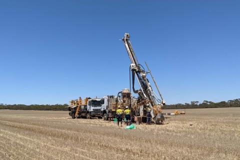 Solid gold hit for Meeka at Esperance rare earths play