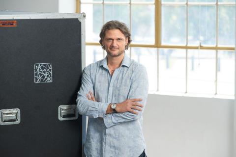 Ballet chair opens up on Scannella exit