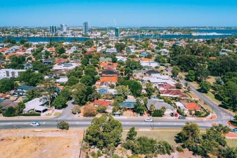 Westbridge buys $3m Como assets