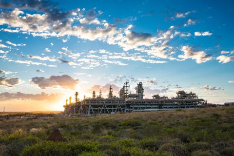 Gas boom fuels Chevron profit