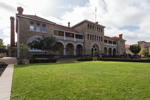 London association clears Perth Mint