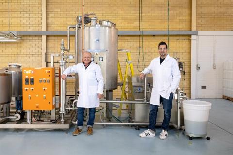 Grain fund makes seed round Whole.