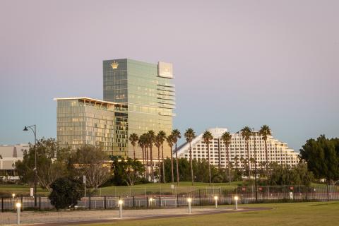 Crown agrees to $450m penalty